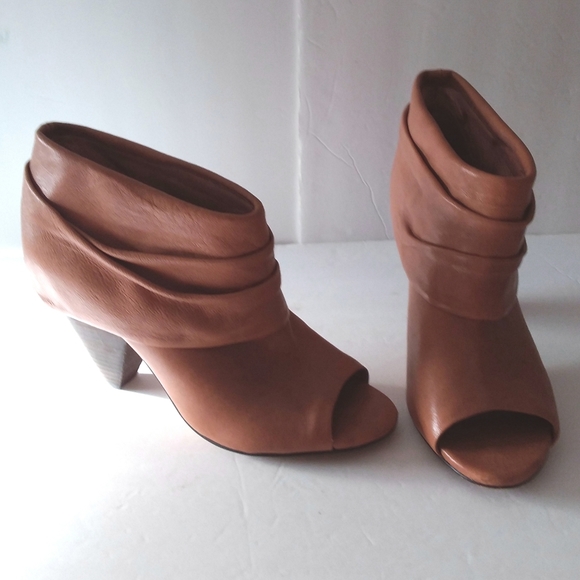 Vince Camuto Shoes - Vince Camuto Ciera Leather Peep Toe Booties Size 9